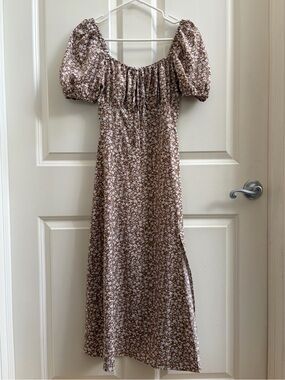 Brown Floral Puff-Sleeve Midi Dress